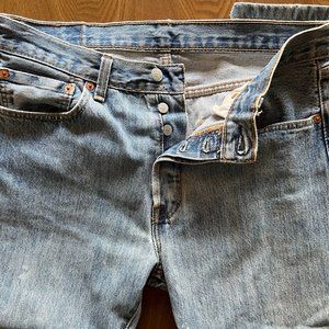 Vintage Distressed/Worn Levi 501 Jeans 33x30
